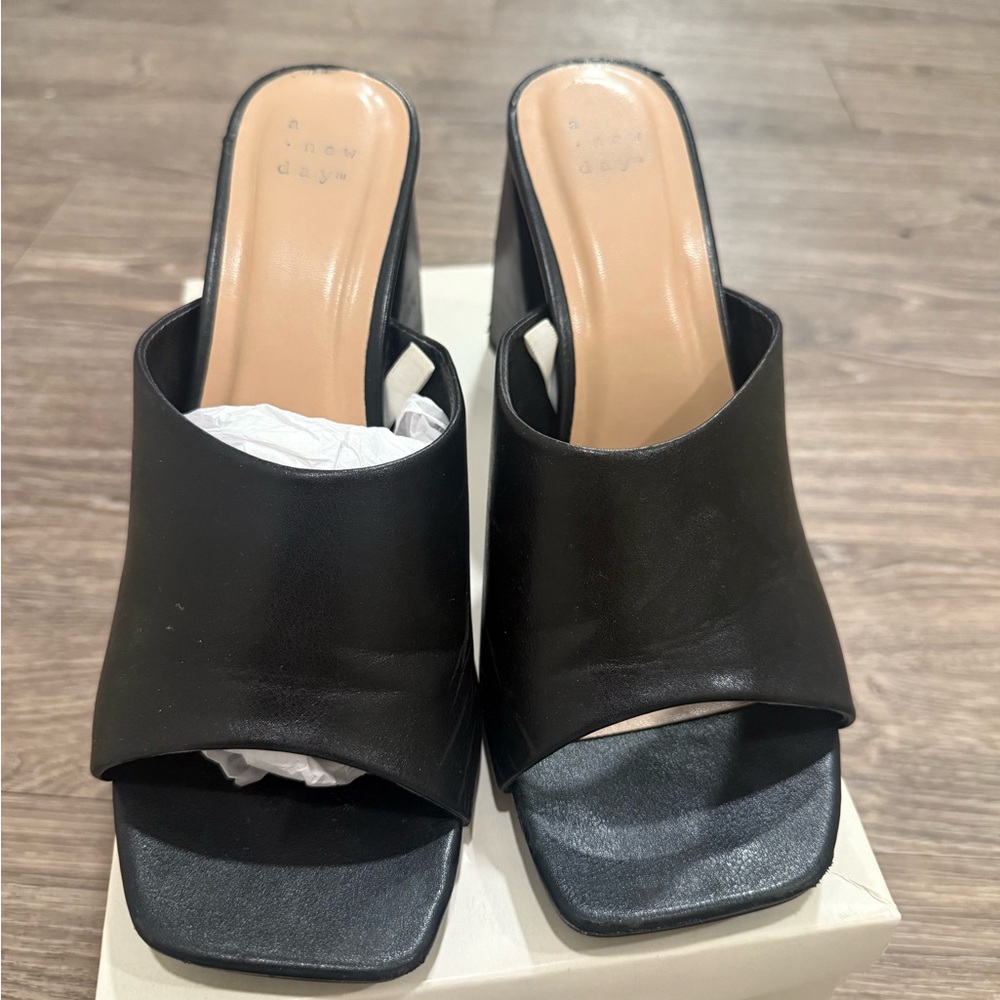 Black Leather Women's Mules
